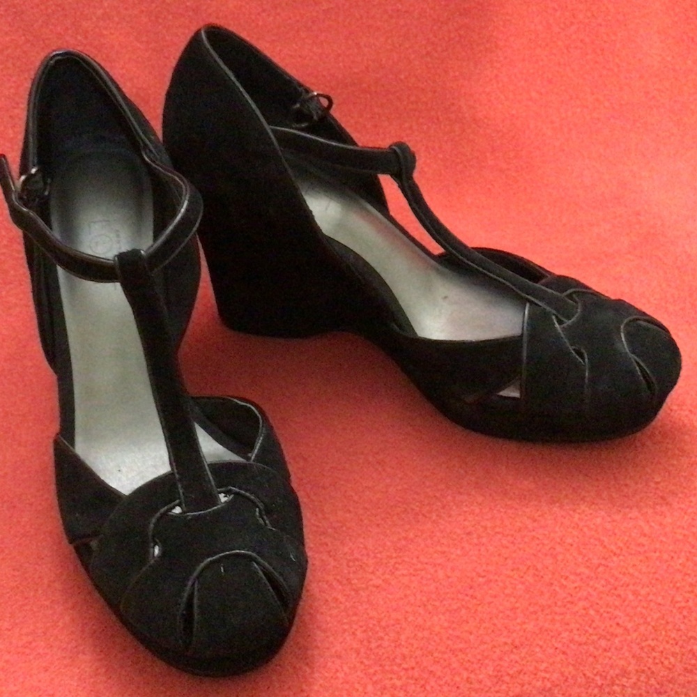 Ann Taylor Loft Black Suede Wedges Shoes Size 6